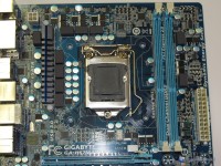 Gigabyte_GA-H67MA-D2H_0266